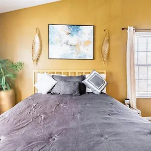 Apartment Cozy Away From Home!, Charlotte